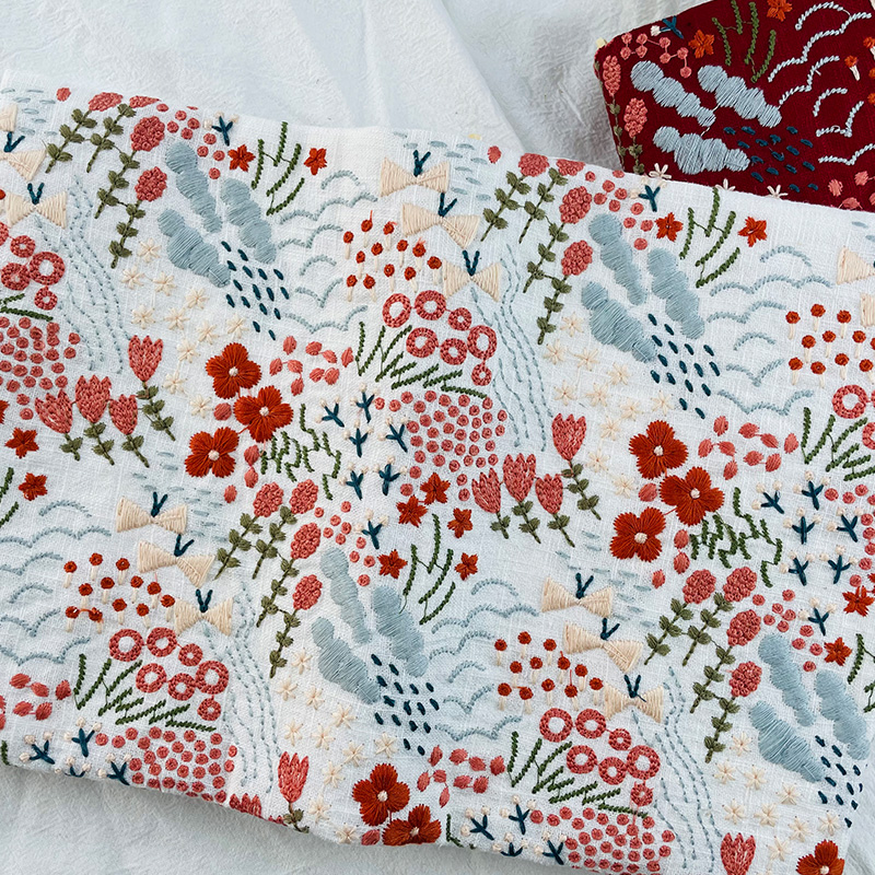 ブックカバー 花園刺繍のブックカバー