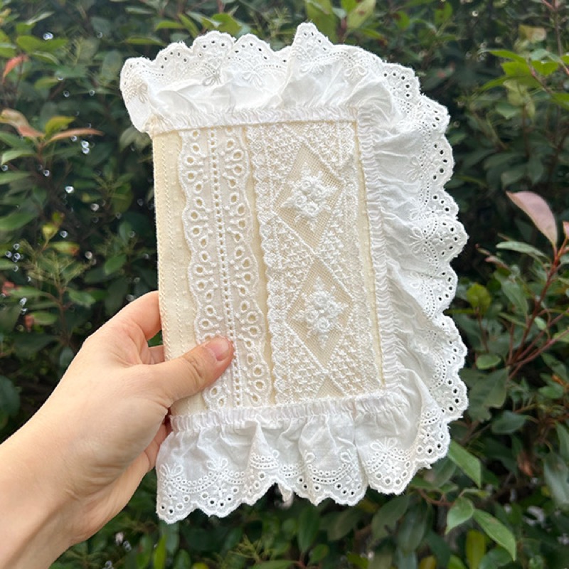 ブックカバー布製白いレースフリル付き