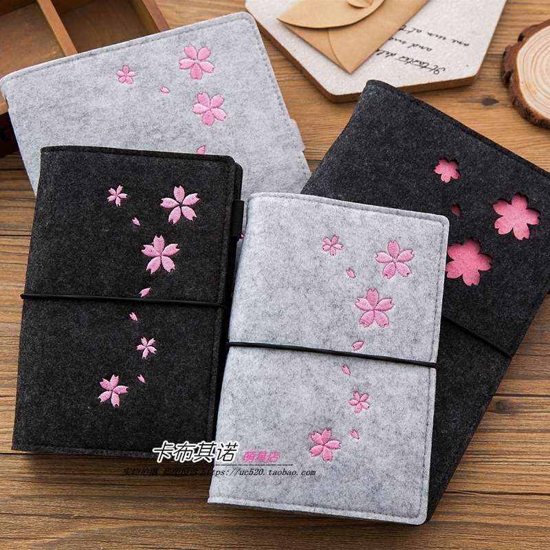 さくら刺繍フェルトブックカバー a5,a6対応