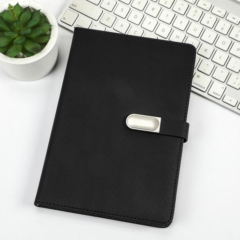 ブックカバー 金属留め具付き型押し紙製手帳型ブックカバー