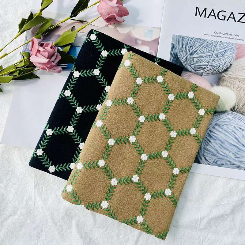 花刺繍格子模様のブックカバー　A5（ビジネス書）A6（文庫本）