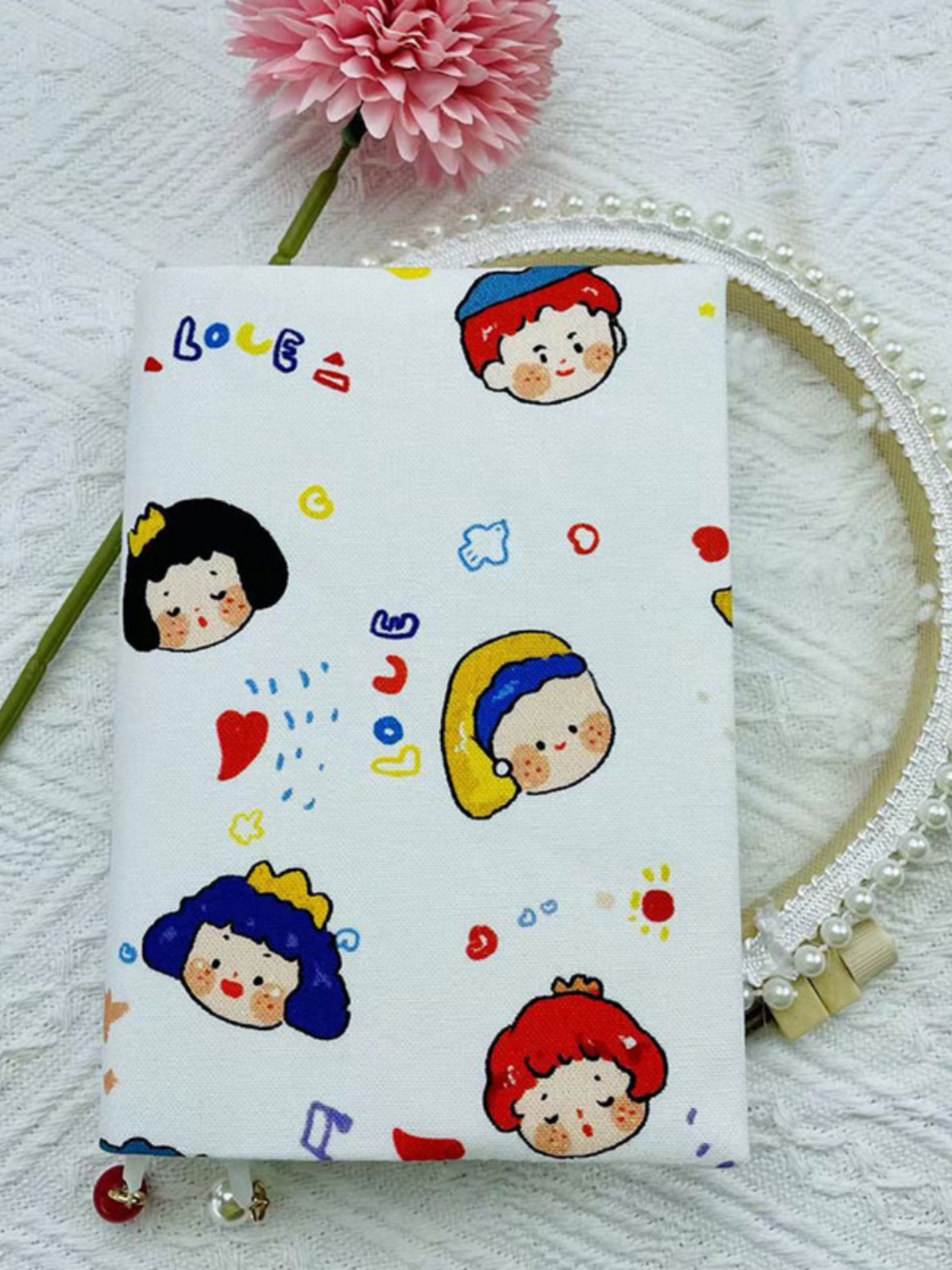 ブックカバー 夢の仲間たち 絵柄革表装
