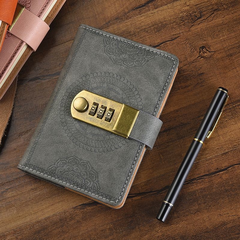 ブックカバー 南京錠式ダイヤル錠付き本革調型押しブックカバー