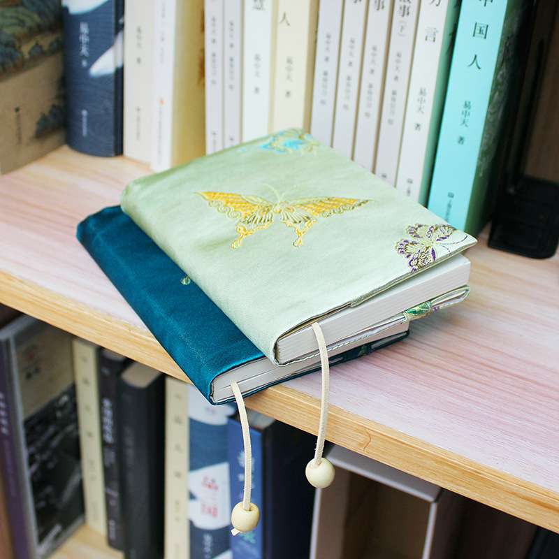 https://fulmo-img-server.com/bookcoverly/ce7552248c6243ce8420e4772eee8c89.jepg