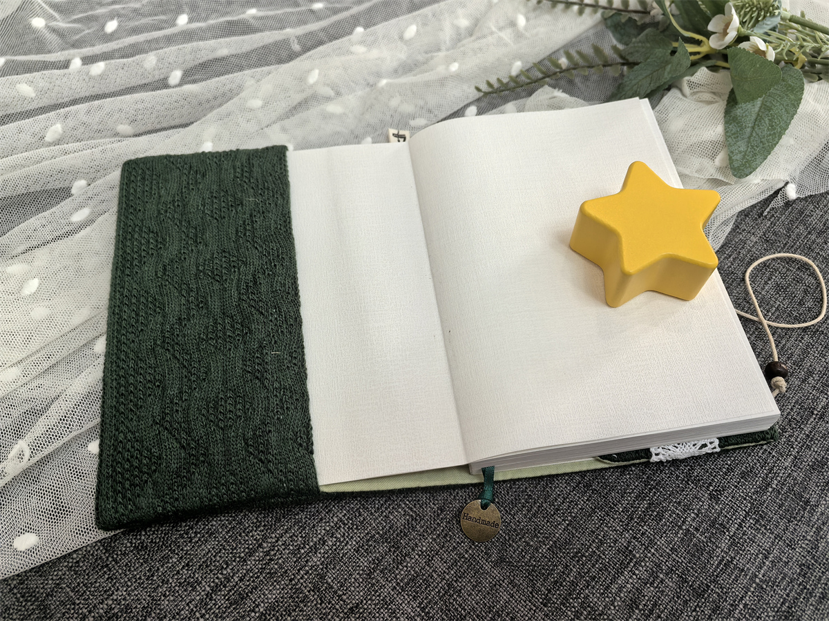 https://fulmo-img-server.com/bookcoverly/f0065eba-cd03-4338-b12f-5664d7925e90.jpg