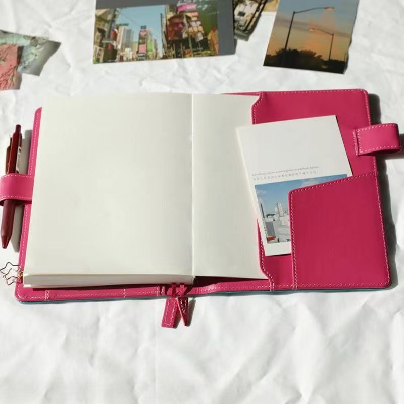 https://fulmo-img-server.com/bookcoverly/fd719b93-6ce8-4af3-8fbc-6ab173ac502a.jpg