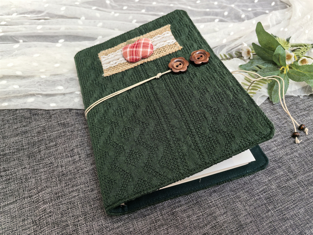 https://fulmo-img-server.com/bookcoverly/ff81647b-4def-4919-8def-d36ab43a6f49.jpg