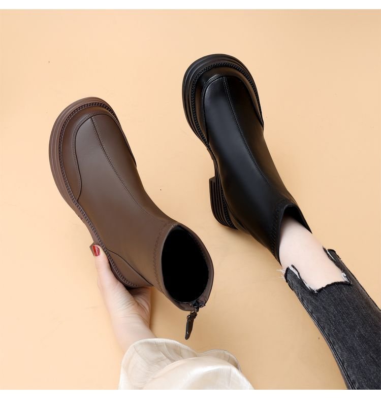 レザー調バックジッパー付きショートブーツ 