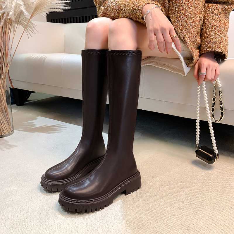 脚のラインが美しく決まる！ストレッチ素材の細身ロングブーツおすすめ10選
