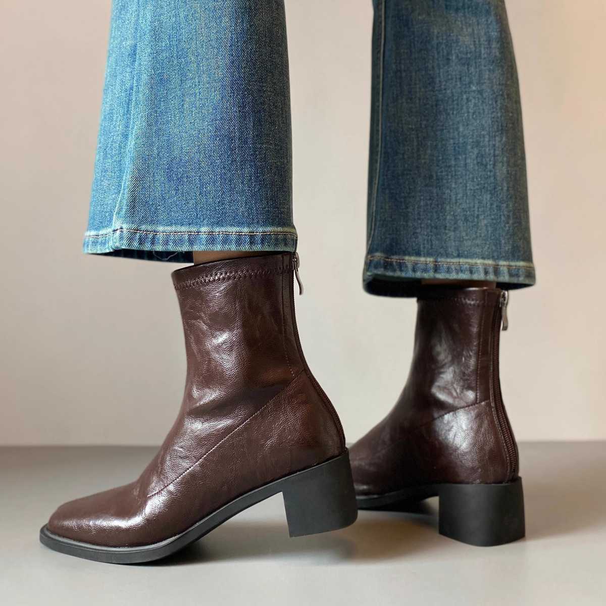 ブーツ ショート スクエアトゥ ミドルヒールショートブーツ