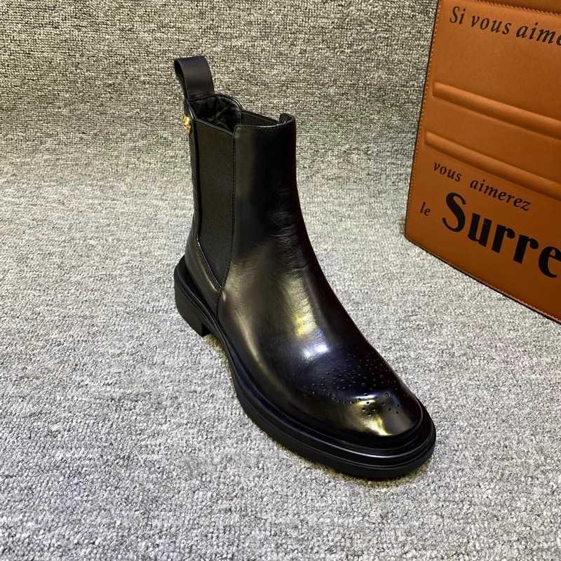 ブーツ 光沢感あふれる上質チェルシーブーツ