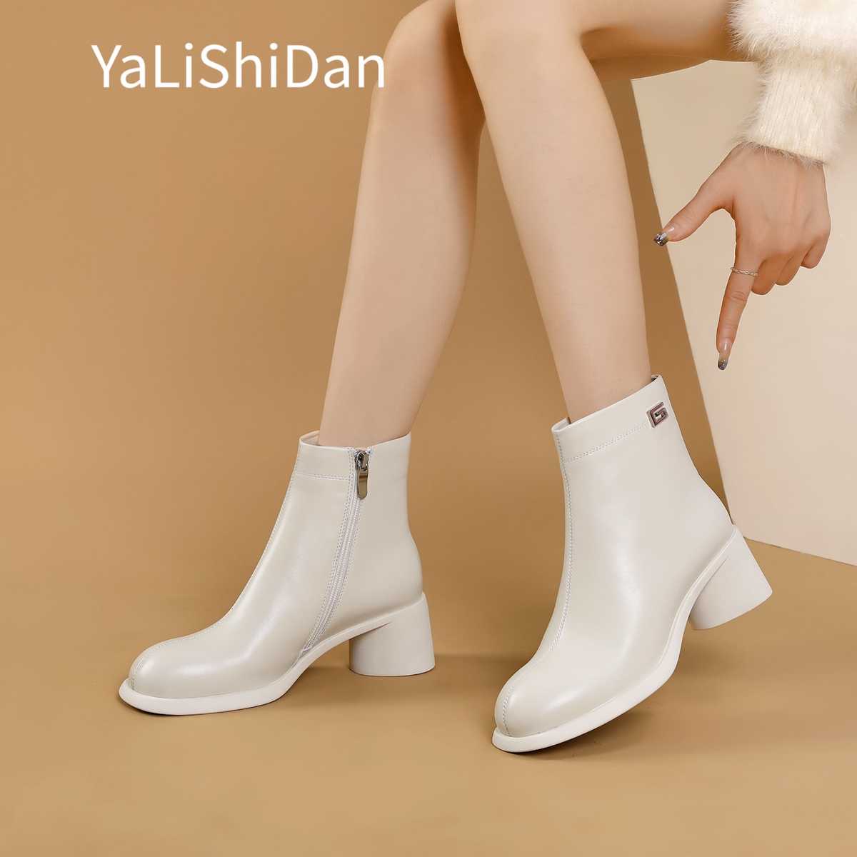 ブーツ 丸みヒールサイドジップショートブーツ