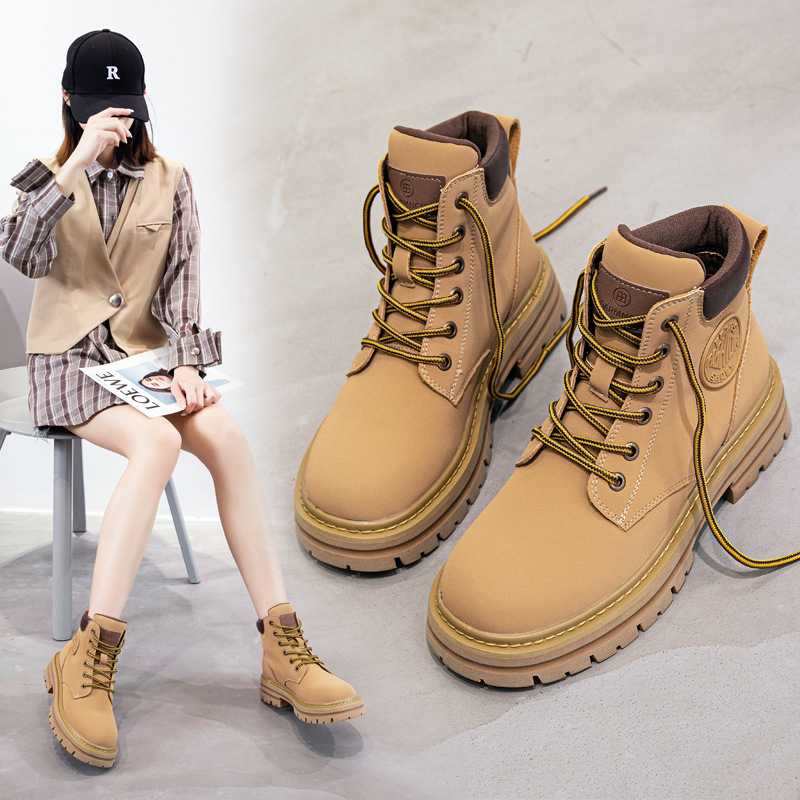 ブーツ アウトドア風レースアップ厚底ショートブーツ