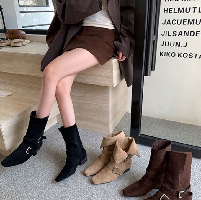 ダブルベルトスエード調ショートブーツ