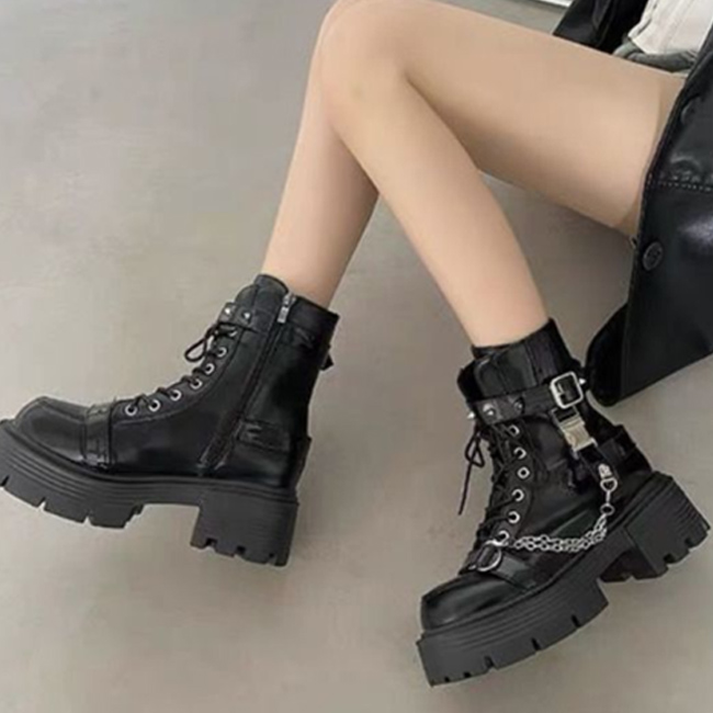 https://fulmo-img-server.com/bootsmarket/318af3d7-cb23-4d63-b465-ae1567f25799.jpg
