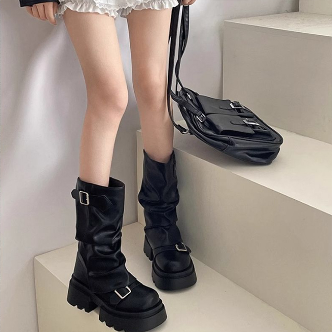 https://fulmo-img-server.com/bootsmarket/39560c00-8af7-4674-82c2-e879b4705cb7.jpg