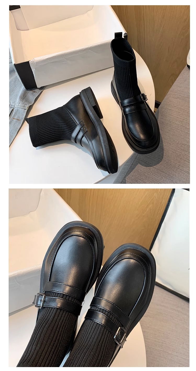 ソックス風ローファーブーツ黒ニット素材可愛い