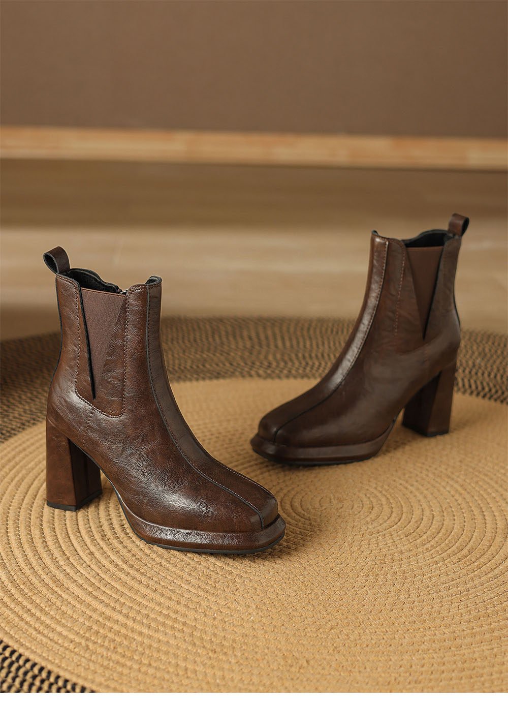 2024秋冬新作 レディース サイドゴアブーツ 太ヒール