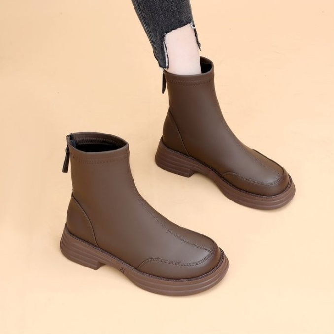 レザー調バックジッパー付きショートブーツ 