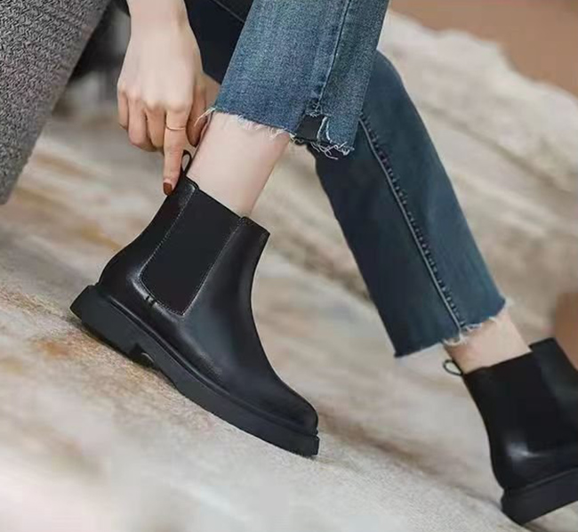2025新作 レディース サイドゴアブーツ 黒 裏起毛 美脚 ショートブーツ