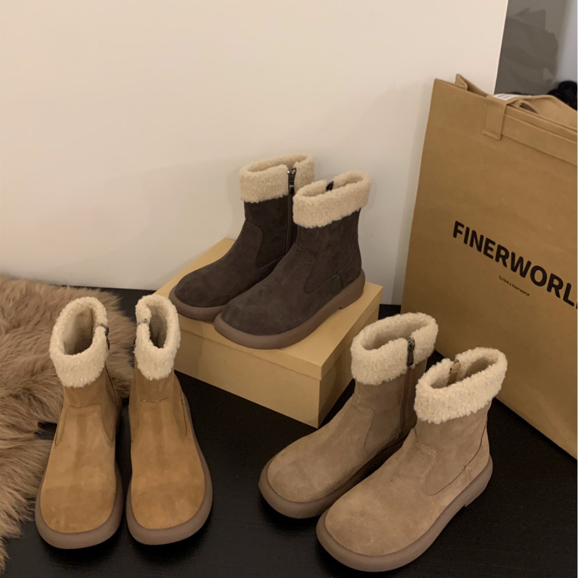 ベロア素材 裏起毛ショートブーツ 厚底防寒靴