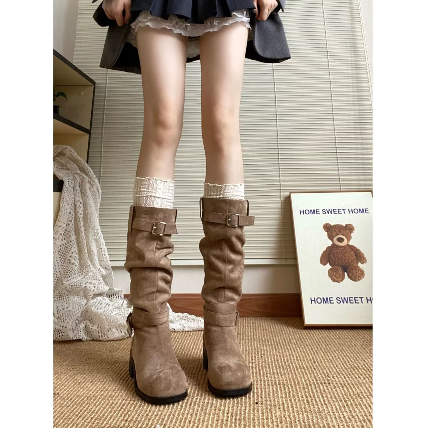 女性用スエード調ロングブーツ二通り履き防寒ベルト付
