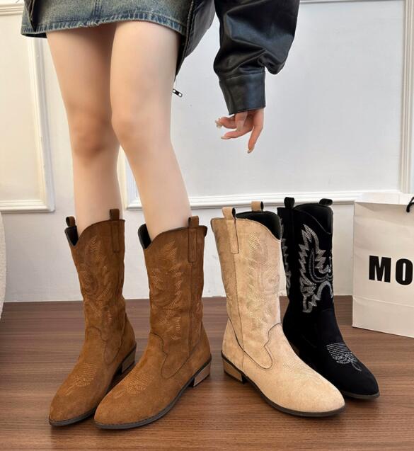 秋冬刺繍入りウエスタンブーツ尖りトゥお出かけ靴