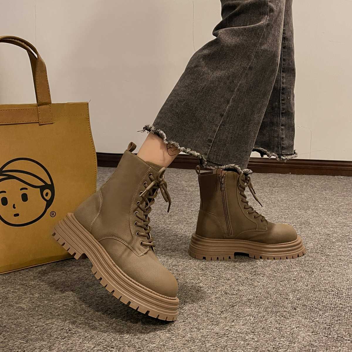 厚底 ブーツ ミリタリーデザイン厚底ショートブーツ