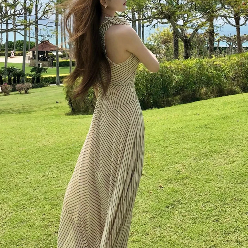 ボーダー服 ボーダー服 優美なドレープネックボーダーワンピース