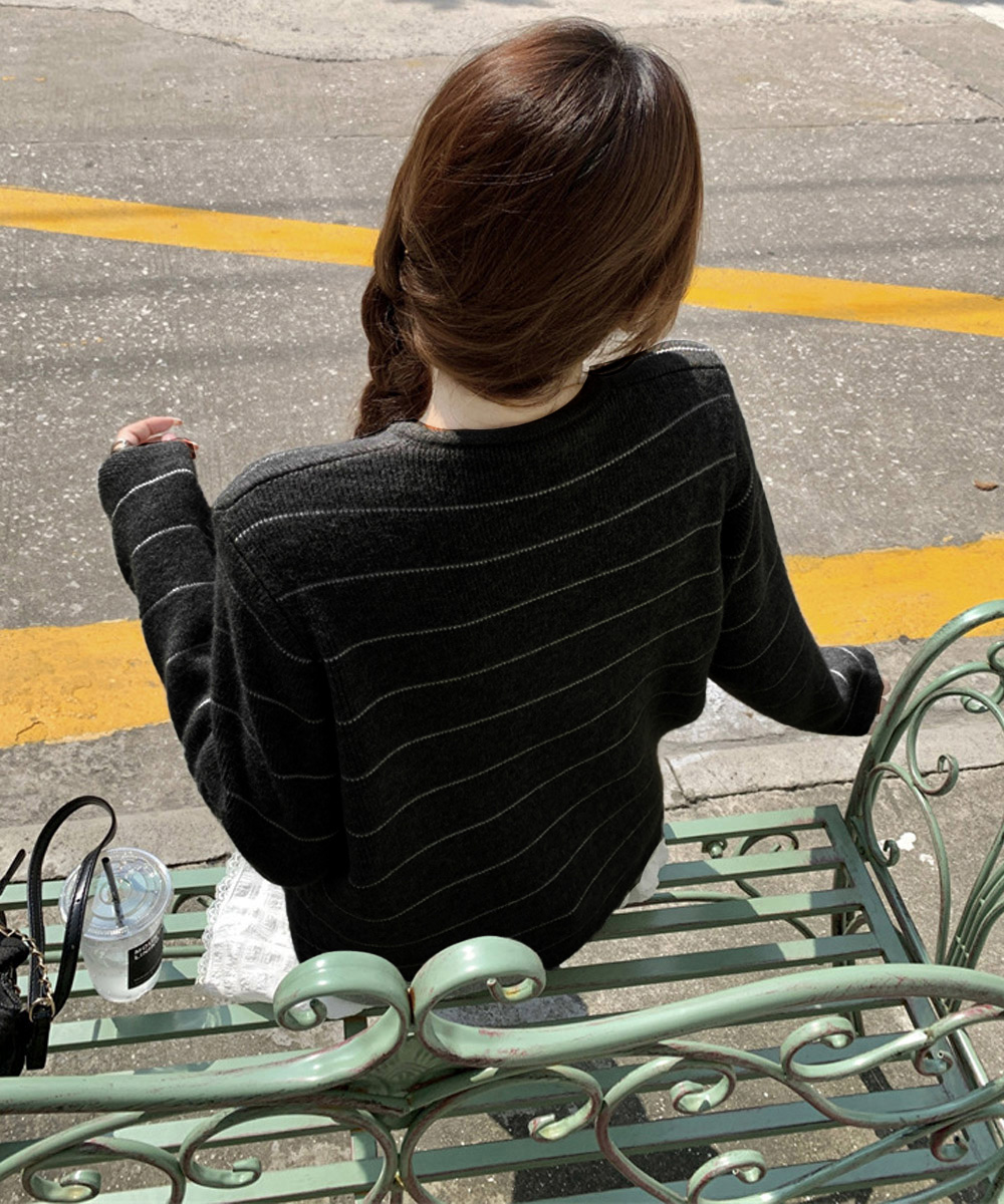 ボーダー服 細ボーダー柄丸首ニットカーディガン