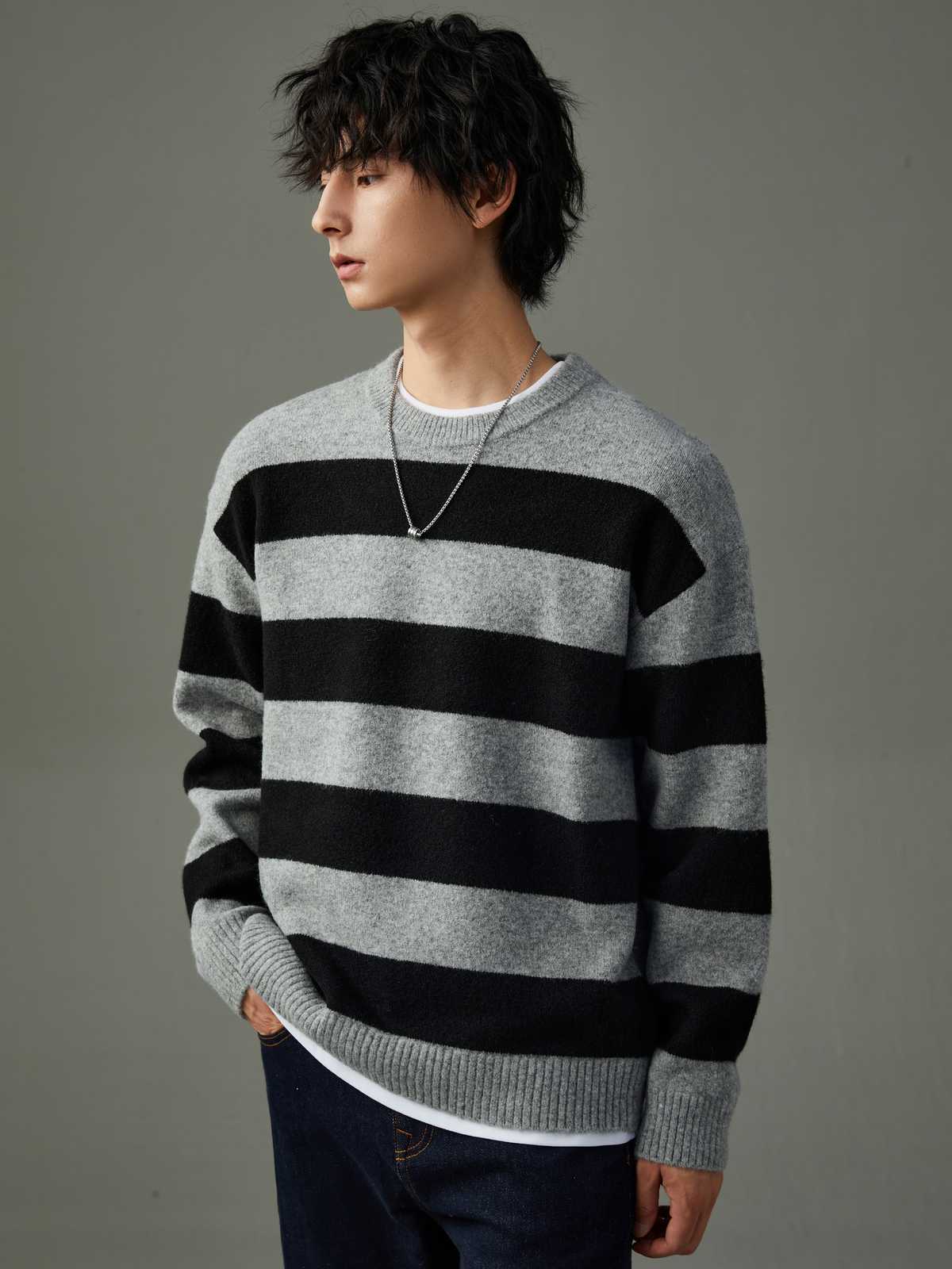 ボーダー服 上質太ボーダークルーネックニット