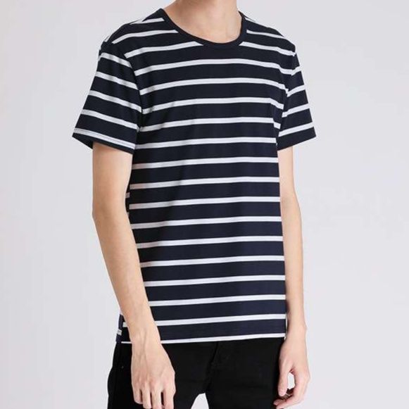 しなやかな縞模様クルーネック半袖Tシャツ ボーダー服