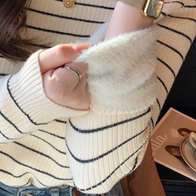 ボーダー服 ニットボーダー柄裏起毛ハイネック暖かトップス