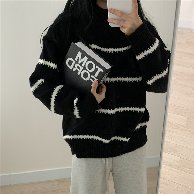 ボーダー服 ゆったり着心地 厚手ボーダーニットセーター 女性用長袖