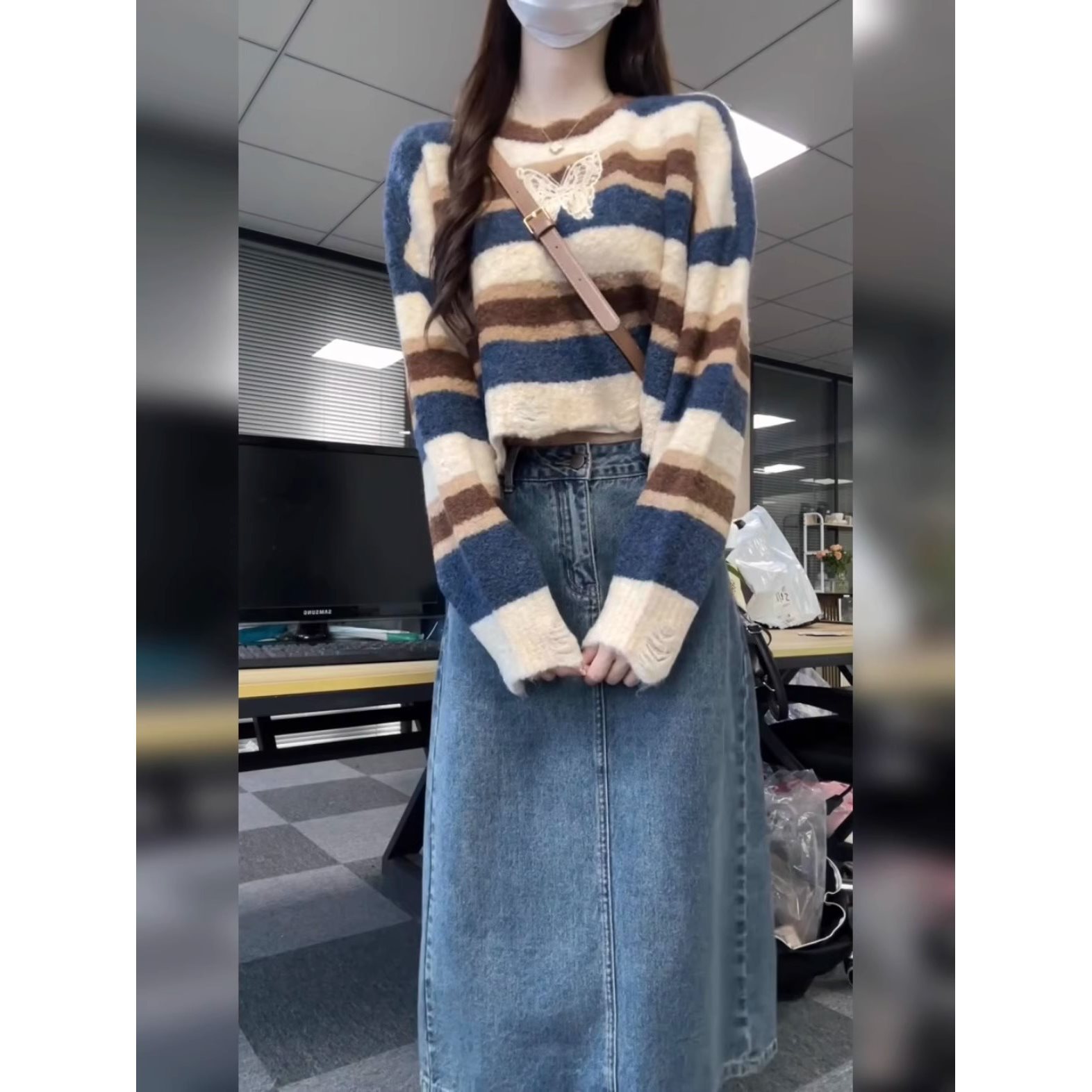 ボーダー服 蝶々モチーフ ふわもこボーダーニット