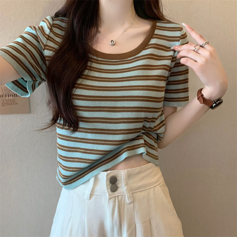 https://fulmo-img-server.com/borderly/35538238-ebe0-4d52-886e-74bc1ebd13aa.jpg