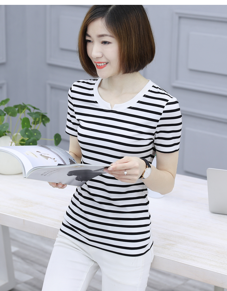 ボーダー服 優美なノッチネック ボーダーカットソー