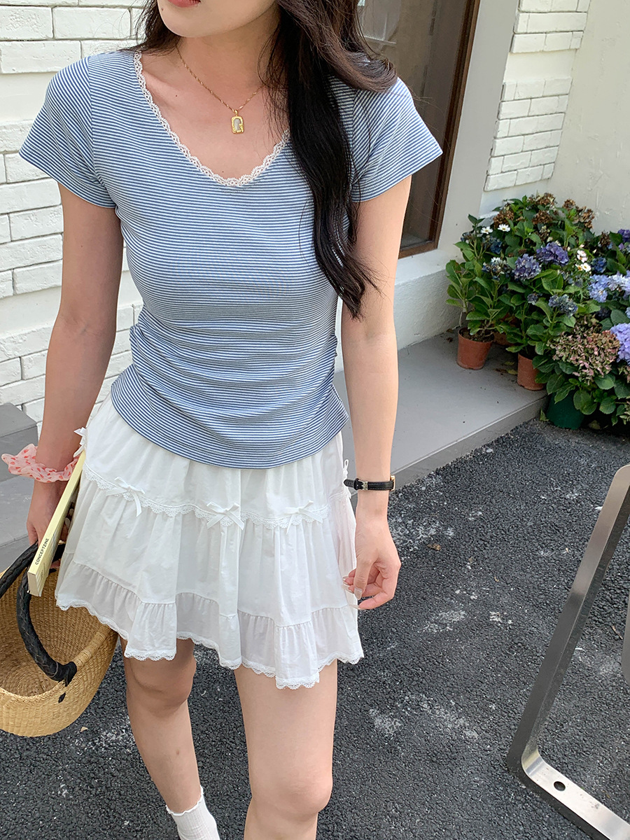 ボーダー服 レース縁取りボーダー胸元Tシャツ