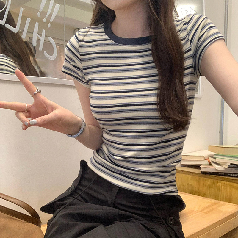 ボーダー なめらか襟付きボーダーTシャツ