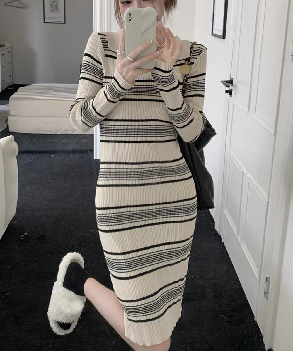 ボーダー服 襟付きボーダーニットワンピース 長袖タイトワンピ