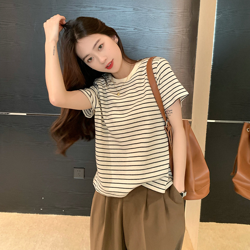 https://fulmo-img-server.com/borderly/5d79e6e9-0a0a-4cfd-a4e7-9f72d4af3303.jpg