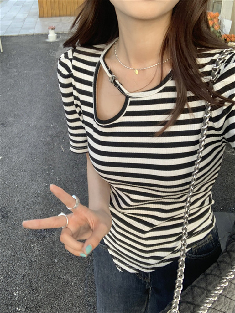 https://fulmo-img-server.com/borderly/612097cc-e6fb-452c-b3f2-d8754d7e826e.jpg