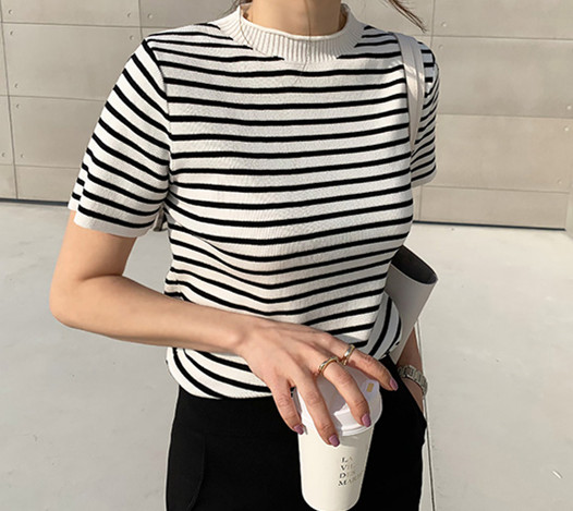 https://fulmo-img-server.com/borderly/69e5a48f-1311-488a-89db-b0e14ca86ead.jpg