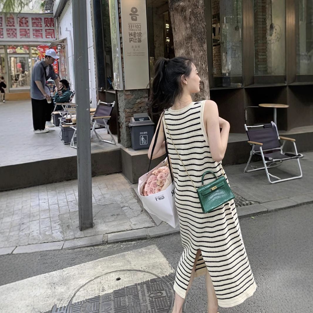 ボーダー服 ボーダー服 涼やか編み目ボーダーニットワンピース