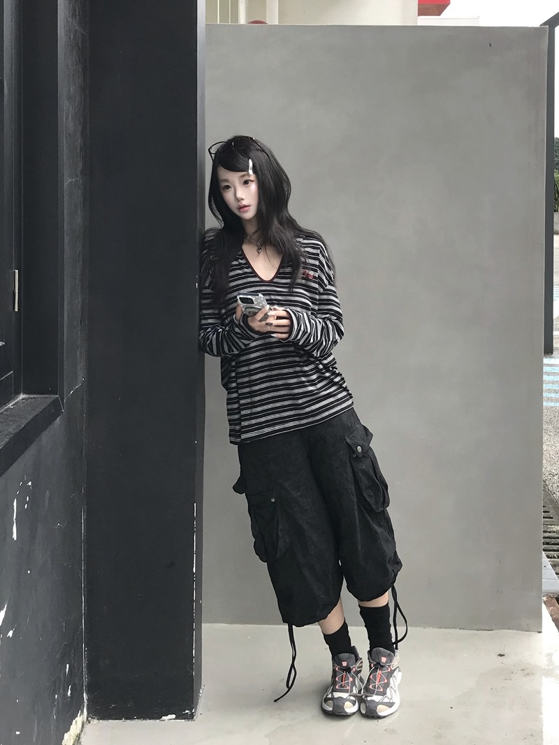 https://fulmo-img-server.com/borderly/724c921f-88d3-43a7-84b8-28a93fe95e94.jpg