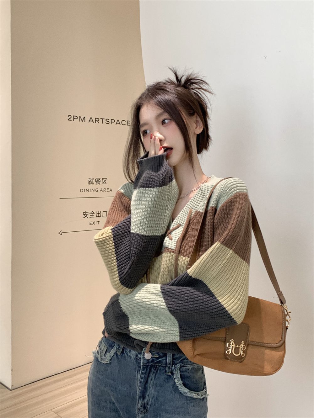 https://fulmo-img-server.com/borderly/7da10e15-b432-4454-bb09-4eb5b6a2ff93.jpg