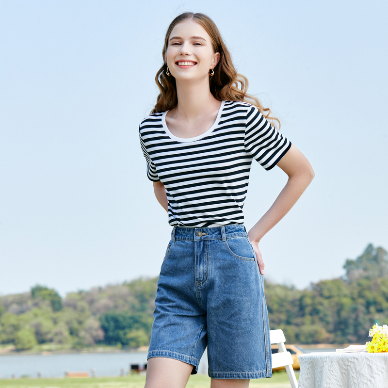 https://fulmo-img-server.com/borderly/89d0f804-7f8b-4167-8e87-25f3fb89217f.jpg