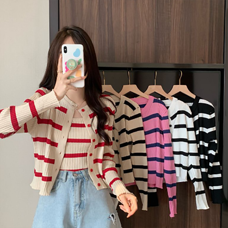 ボーダー服 ボーダー柄長袖ニットカーディガンとキャミソールセット