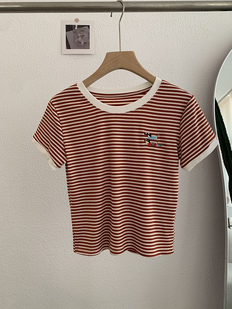 ボーダー服 小さな刺繍付きボーダーＴシャツ
