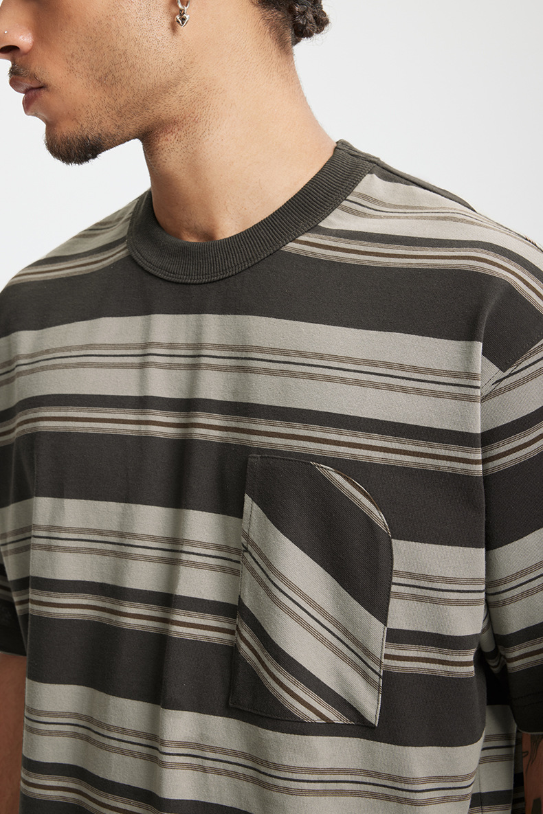 https://fulmo-img-server.com/borderly/a77b821a-bae6-441f-856d-cf9130bff5ca.jpg